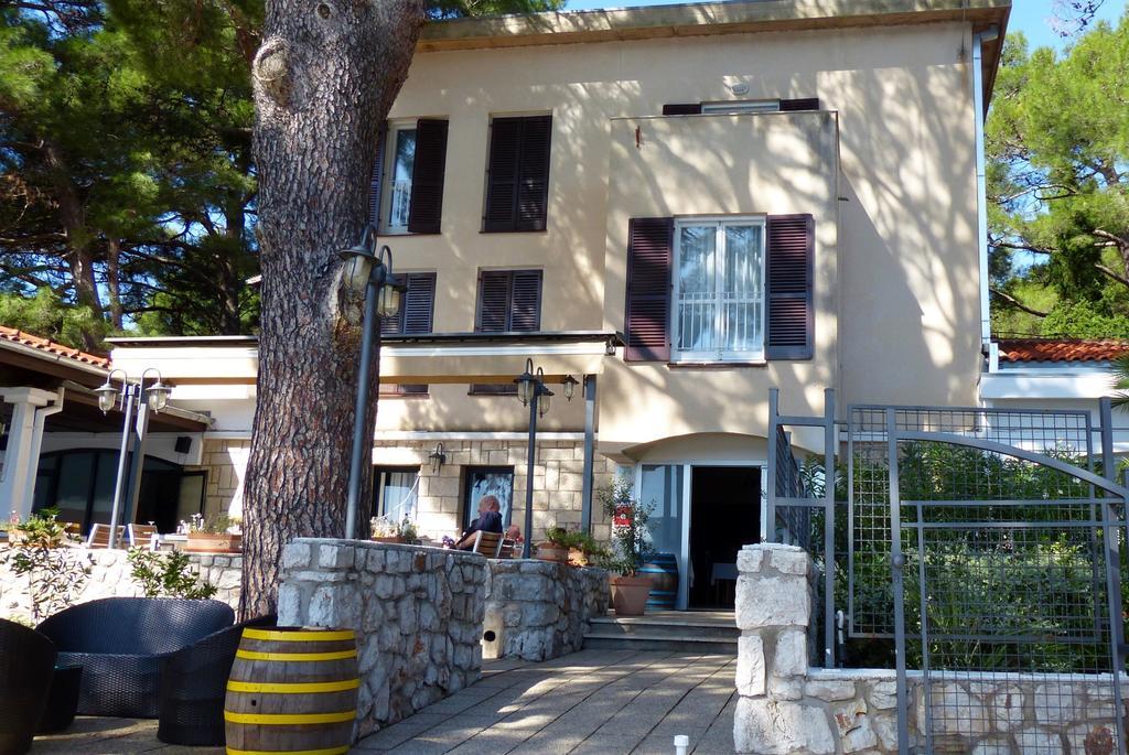 מאלי לוסיניי Diana B&B מראה חיצוני תמונה